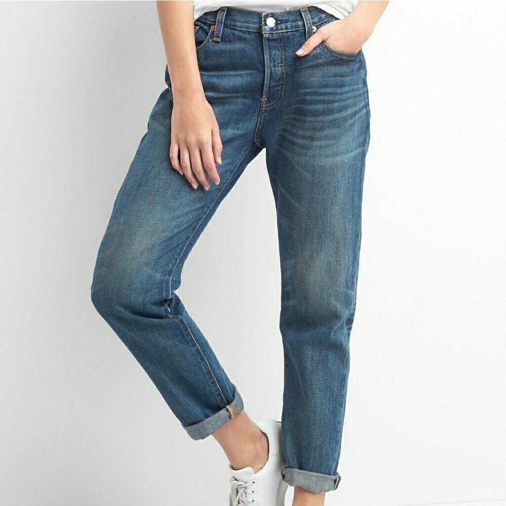 NWOT Gap boyfriend rolled cuff jeans. Sz 2
